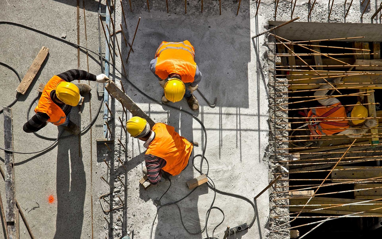 Πολλοί αλλοδαποί εργαζόμενοι διαμαρτύρονται για διακρίσεις